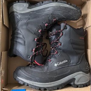 Columbia size 11, snow boots